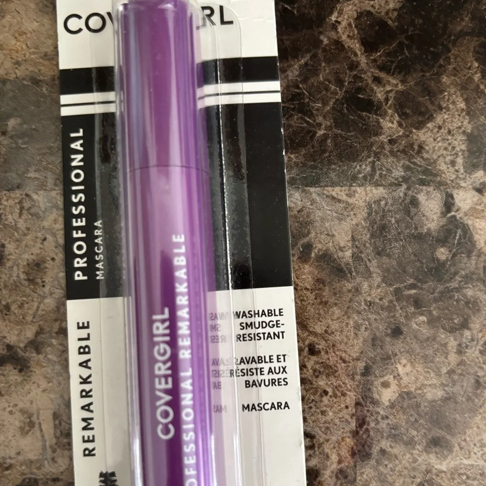 Covergirl Professional Remarkable Mascara 210 Black Brown Makeup Eye New